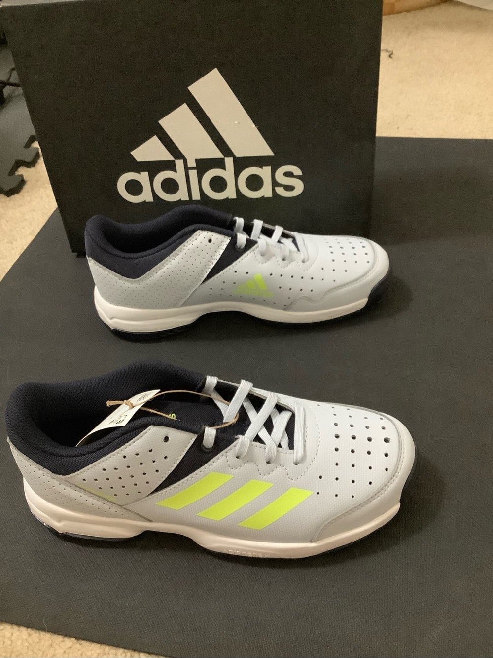 Adidas Court Stabil Jr - Kids Size 4